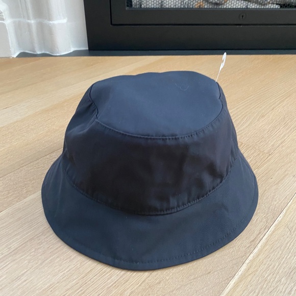 NWT Loro Piana Hype Rain System® Water Repellent Bucket Hat size L - Picture 2 of 6